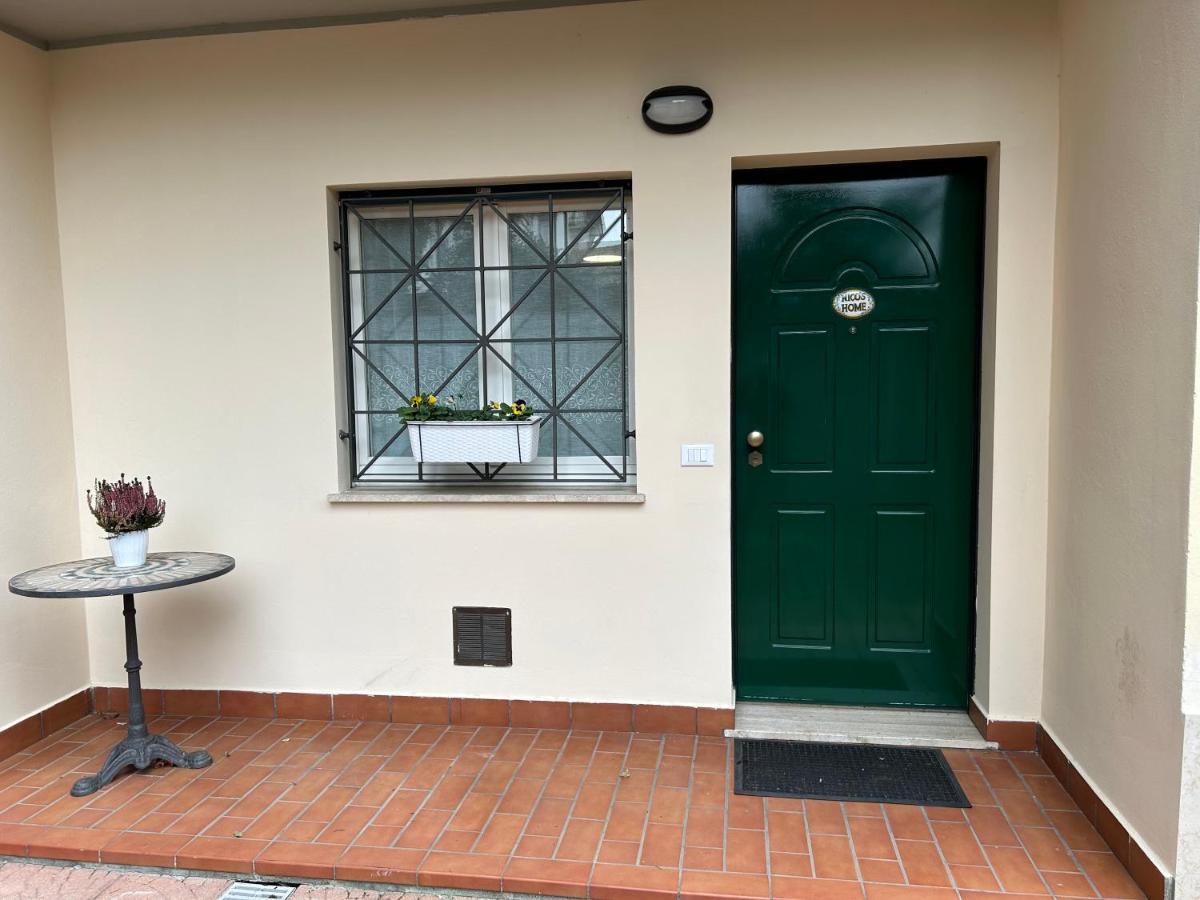 Appartamento In Villa Nico'S Home Gallarate Eksteriør billede