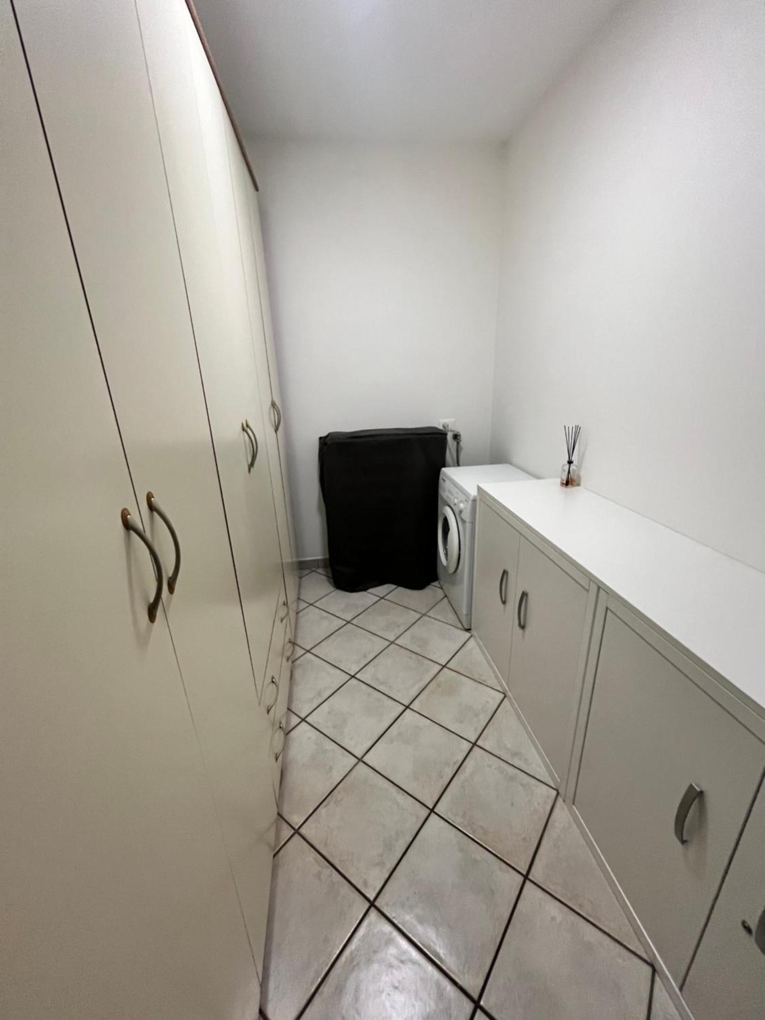 Appartamento In Villa Nico'S Home Gallarate Eksteriør billede