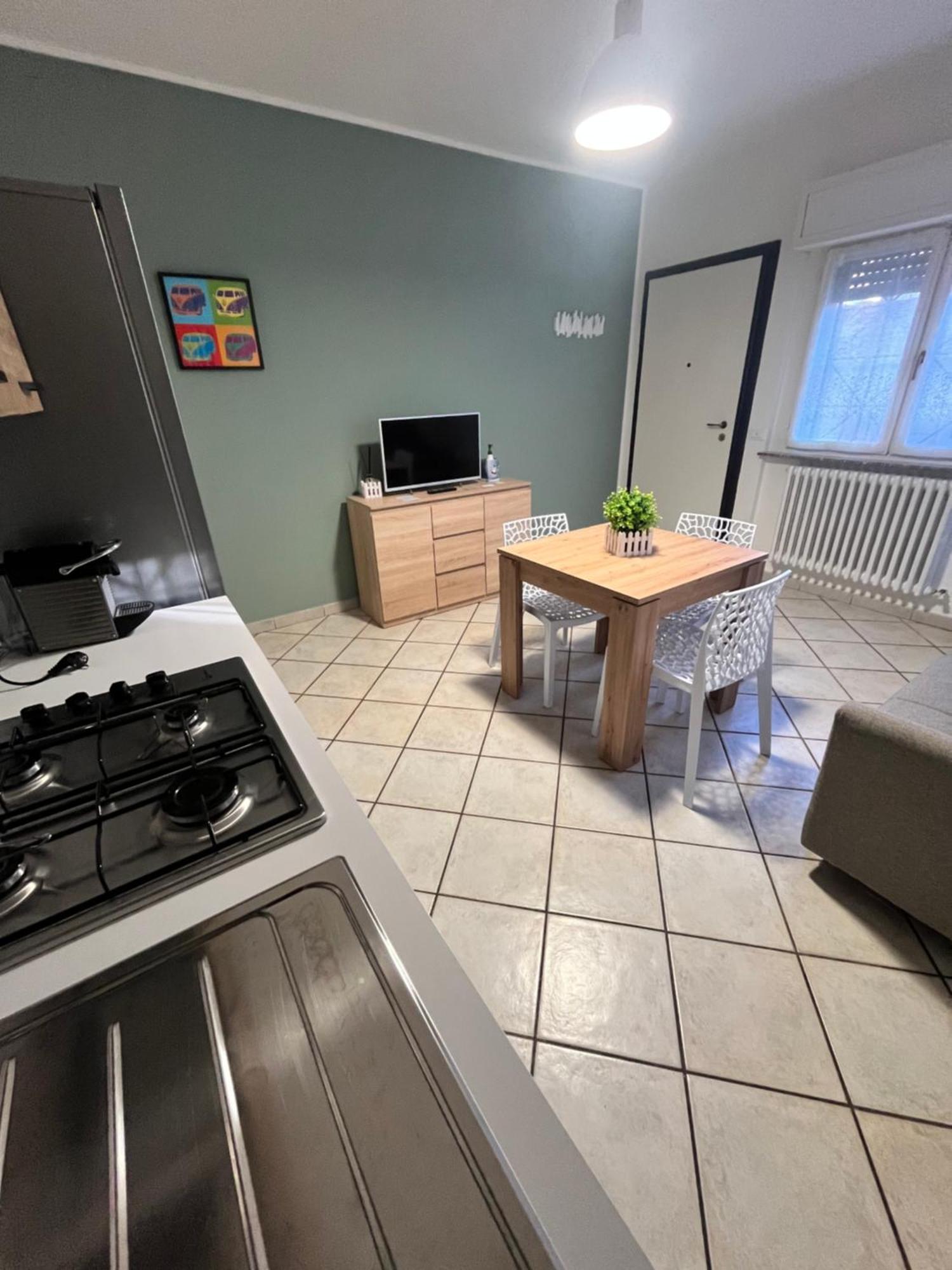 Appartamento In Villa Nico'S Home Gallarate Eksteriør billede